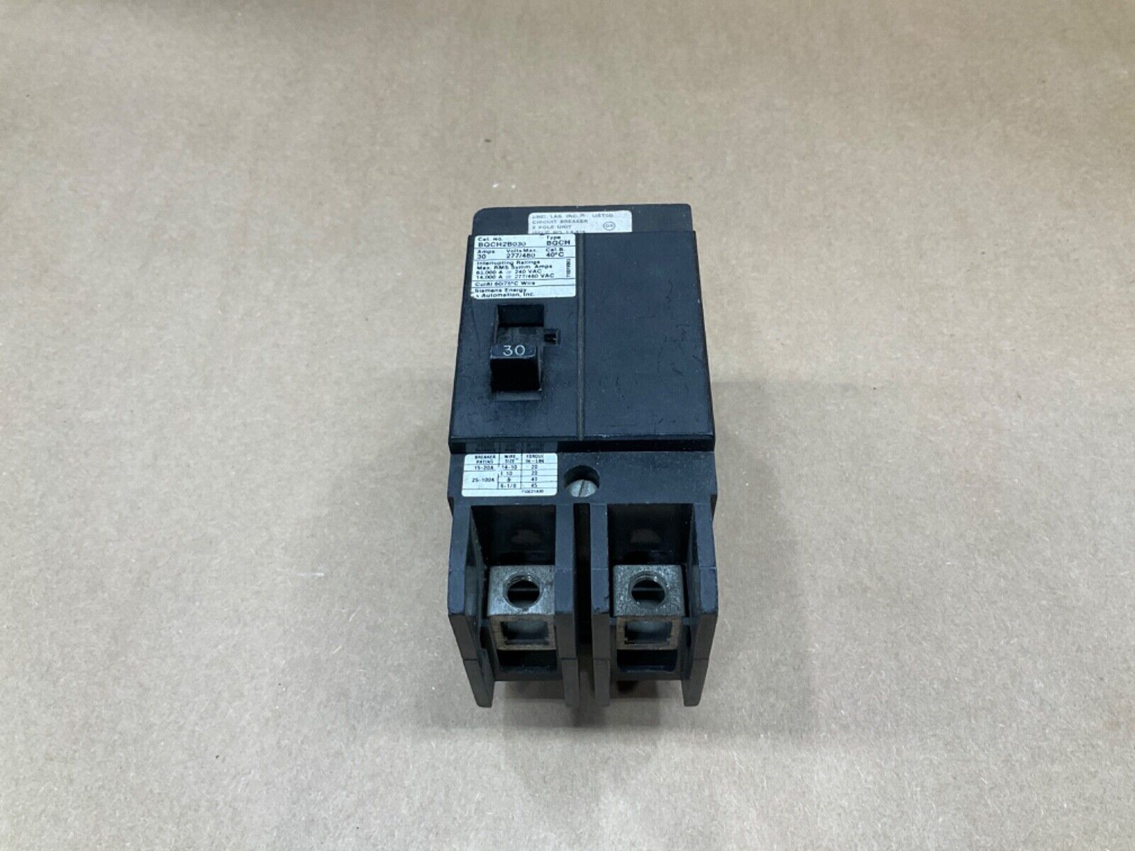 SIEMENS BQCH2B030 CIRCUIT BREAKER 277/480VAC 2 POLE 30A 30 Amp BQCH #30E54*IAC