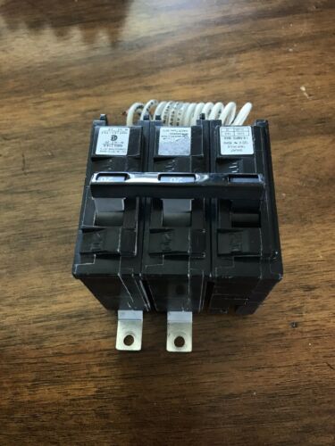 B220HH00S01 BLH SIEMENS Circuit Breaker 2 Pole 20 Amp