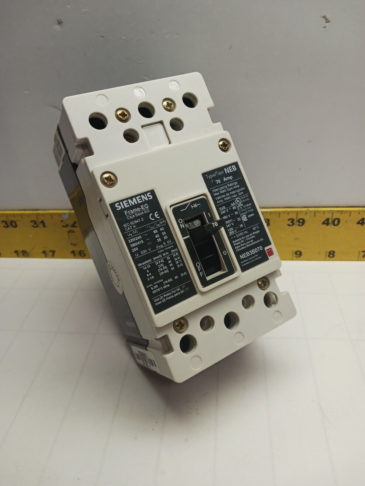 SIEMENS 70 AMP CIRCUIT BREAKER 600 VAC 3 POLE  NEB3B070