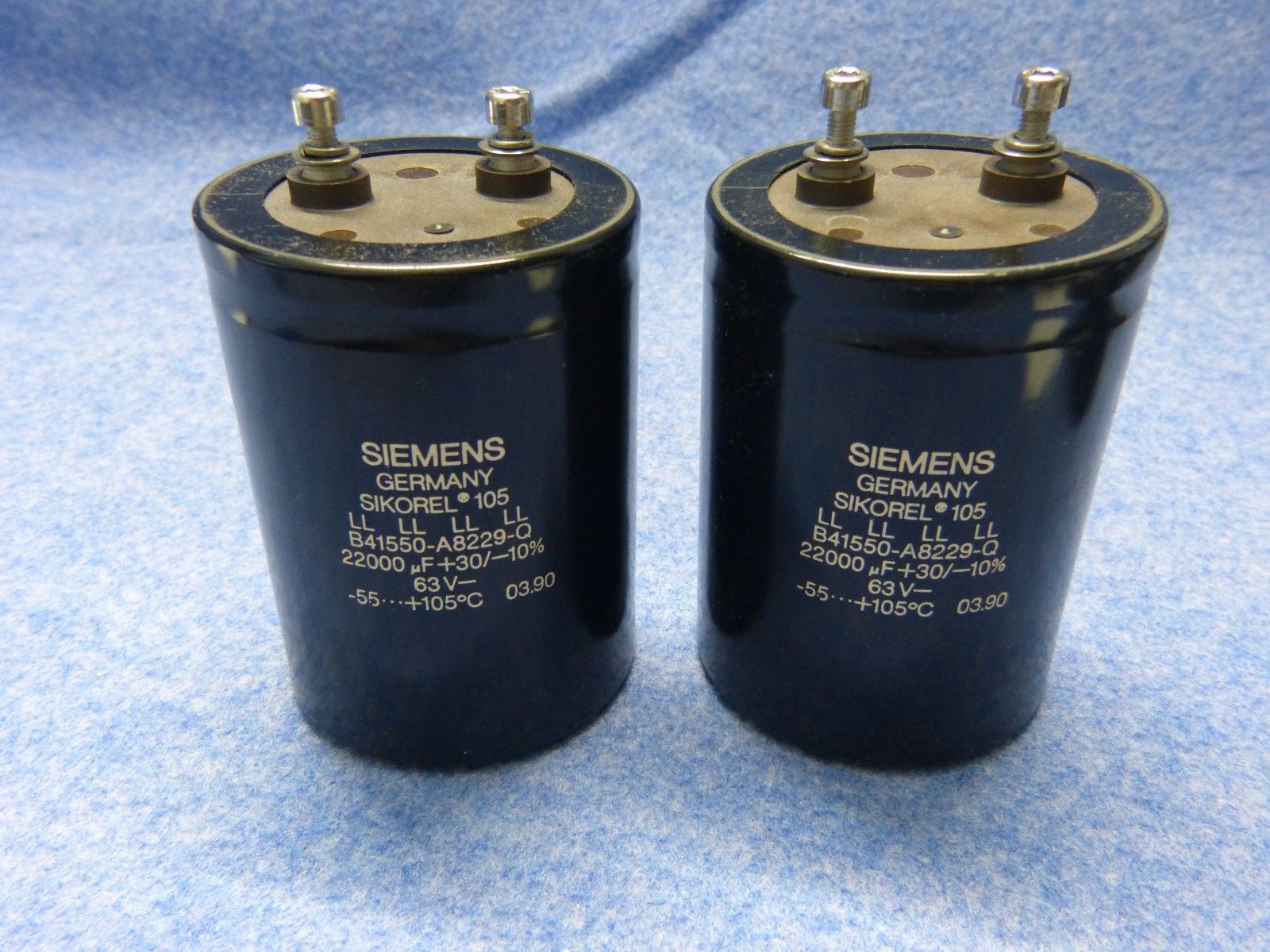 Lot of 2 Siemens Germany Sikorel 22000 µF 63V Capacitor B41550-A8229-Q