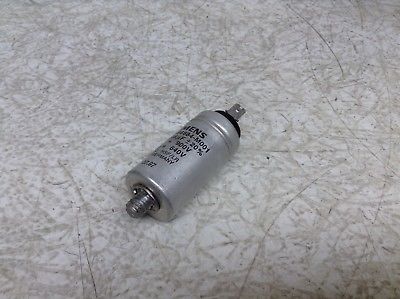 Siemens B25834-B6684-M001 Capacitor 0,68 UF 900 V 640 V B25834B6684M001