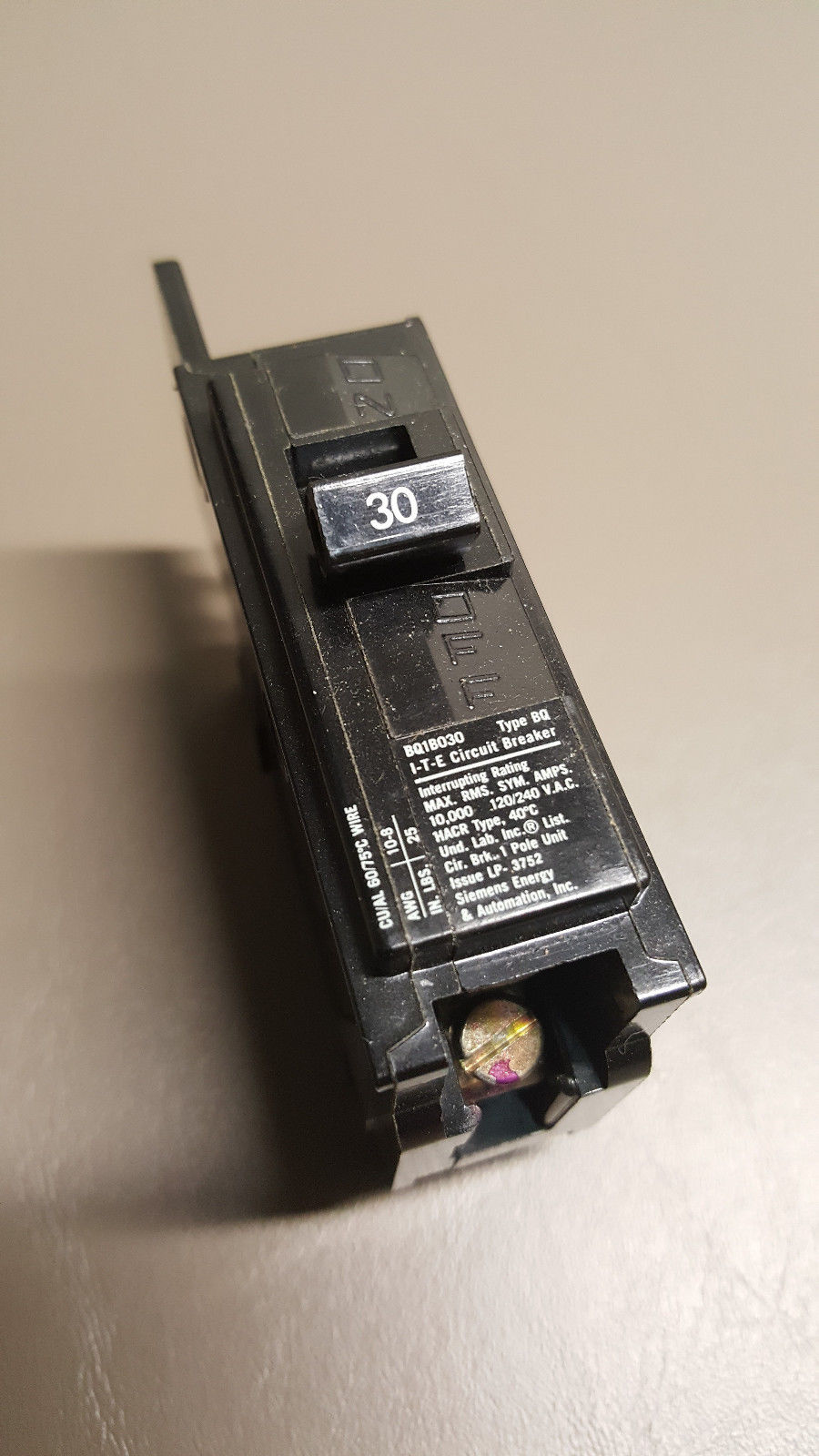 ITE Siemens BQ1B030 30 Amp 120/240 VAC 1 Pole Circuit Breaker BQ1-B030