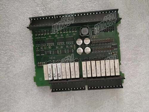 1pc  used    Siemens S7-200PLC SMART SR40 medium board, SR40 IO board