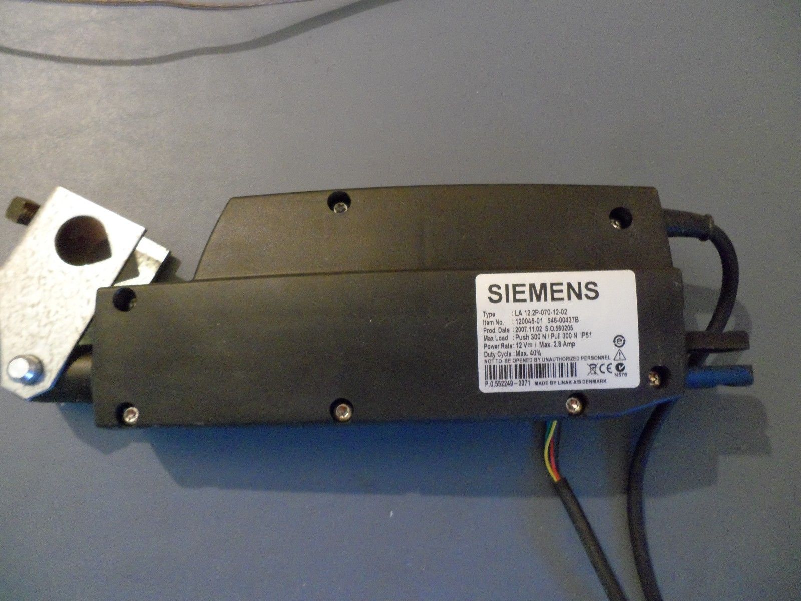 SIEMENS LA 12.2P-07-12-02 120045-01 546-00437B LABORATORY ELECTRONIC ACTUATOR