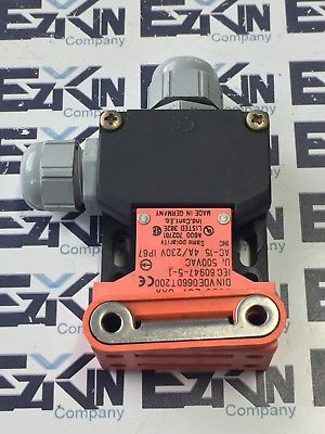 SIEMENS SIGUARD INTERLOCK SWITCH 3SE3-257-6XX