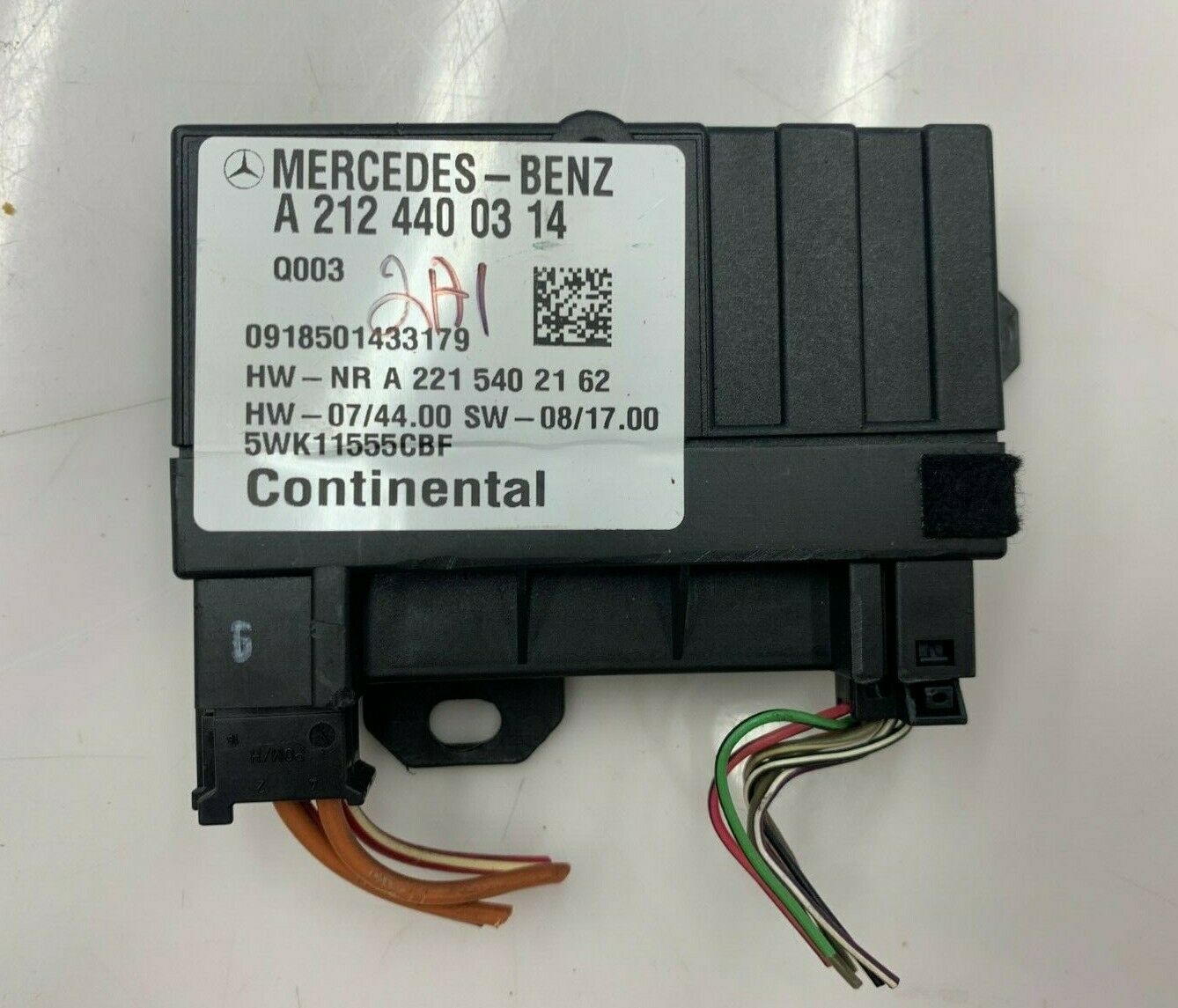 2010 - 2013 MERCEDES СL GL ML R S CLASS FUEL PUMP ECU CONTROL MODULE A2124400314
