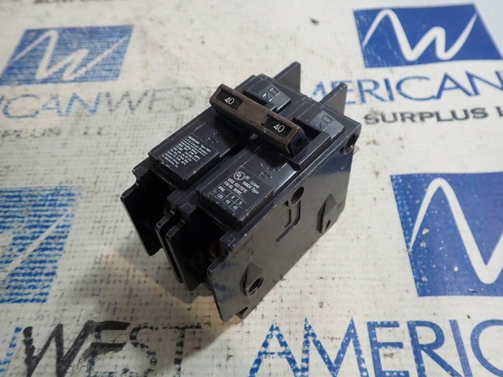 SIEMENS ITE BQ2B040H 2 pole 40 amp 22kA 120/240 volt BQH Bolt on Breaker