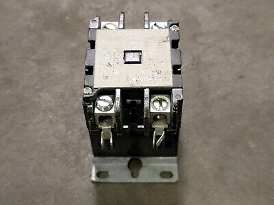 SIEMENS 20 hp, 40 Amps, 600 Volts Definite Purpose Contactor 42CF15AG 53569