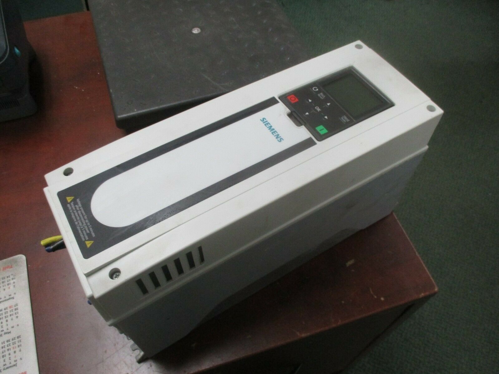 Siemens AC Drive BT300-015X4-01X 15HP 3Ph 480V Used