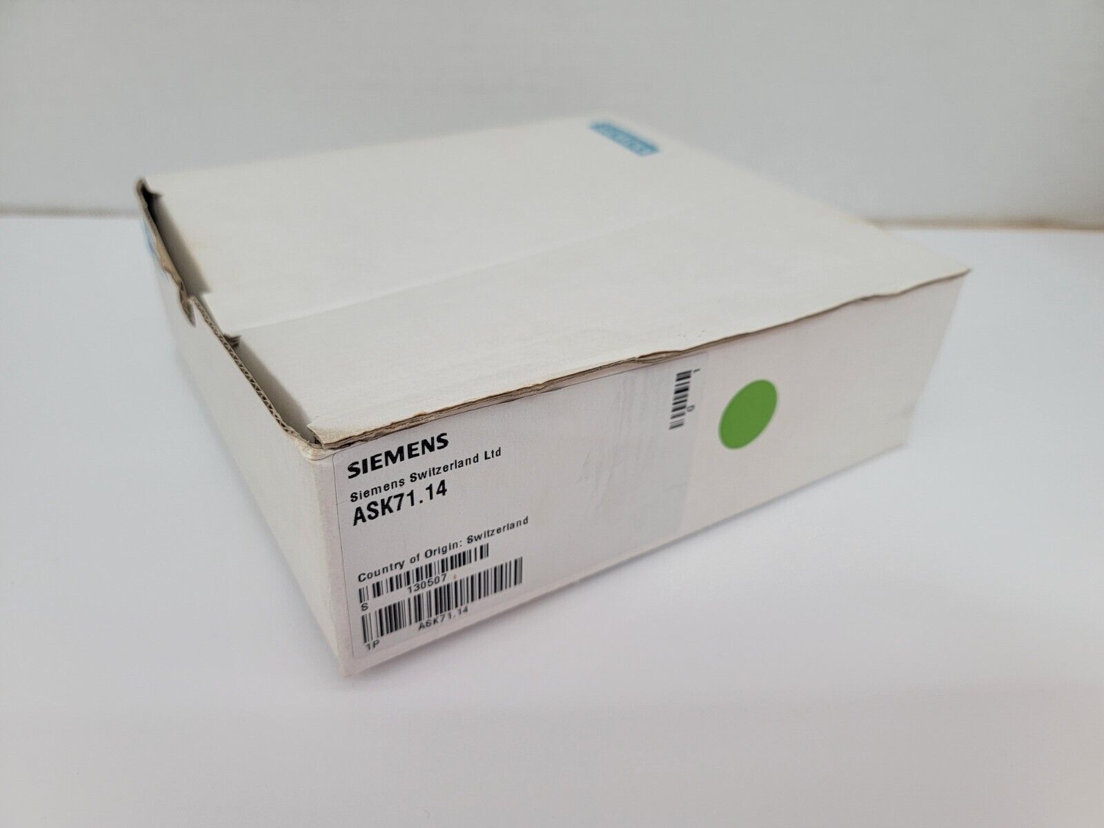 SIEMENS ASK71.14 / ASK7114 (NEW IN BOX)