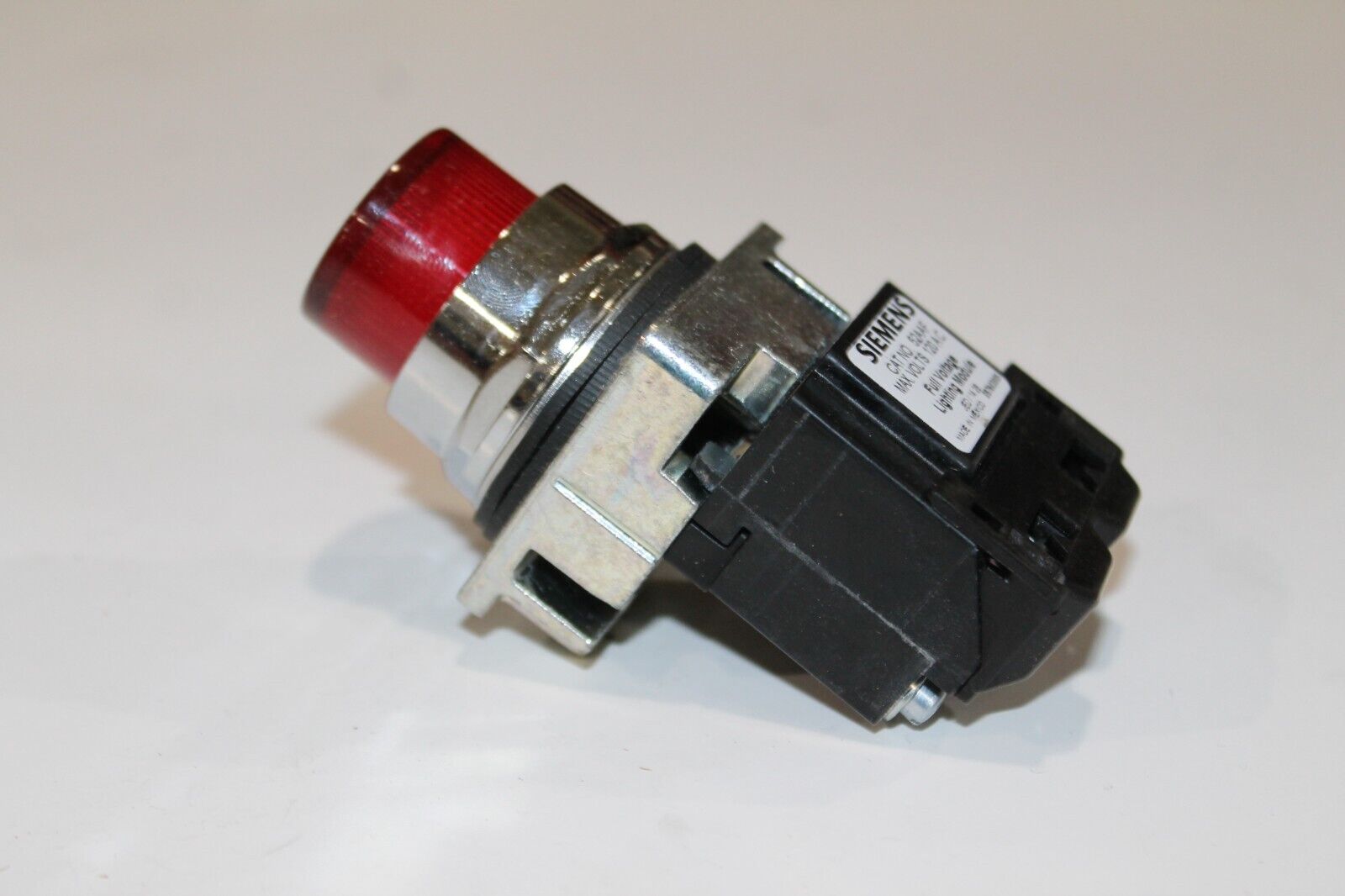Siemens 52PL4D2XB, Pilot Light, Full Voltage Type, 24-28V AC, Red