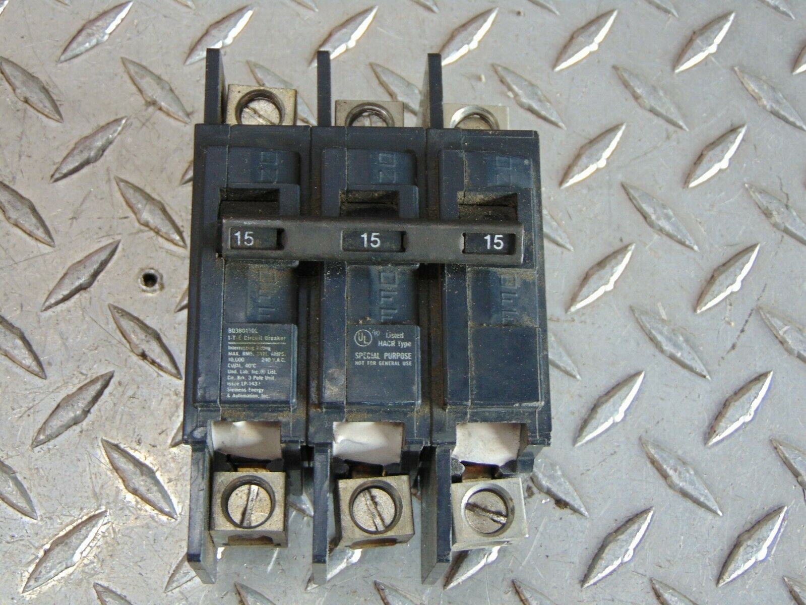 SIEMENS BQ3B015QL 15 AMP 15A 3-POLE CIRCUIT BREAKER
