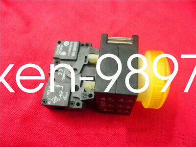 1pcs New SIEMENS yellow indicator light 3SB3252-6BA30 230V