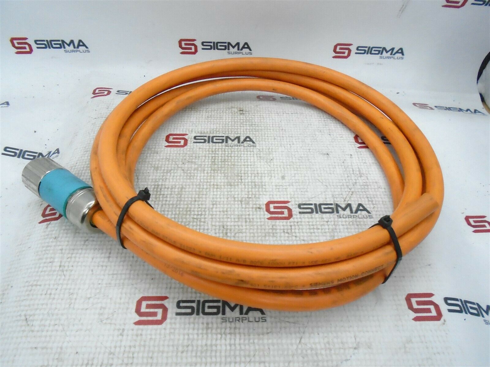 Siemens A5E02403572_A1 Motion-Connect 800 Plus Cable 10ft 6-Pin Female