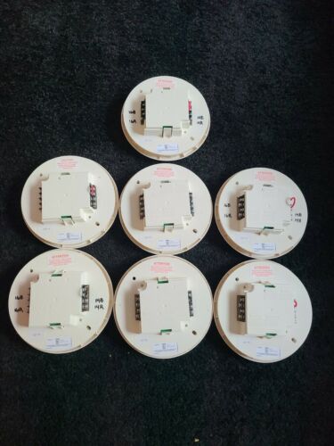7 -Siemens ADBX-11 315-096228 FP-11 FPT-11 FirePrint Fire Detector Audible Base