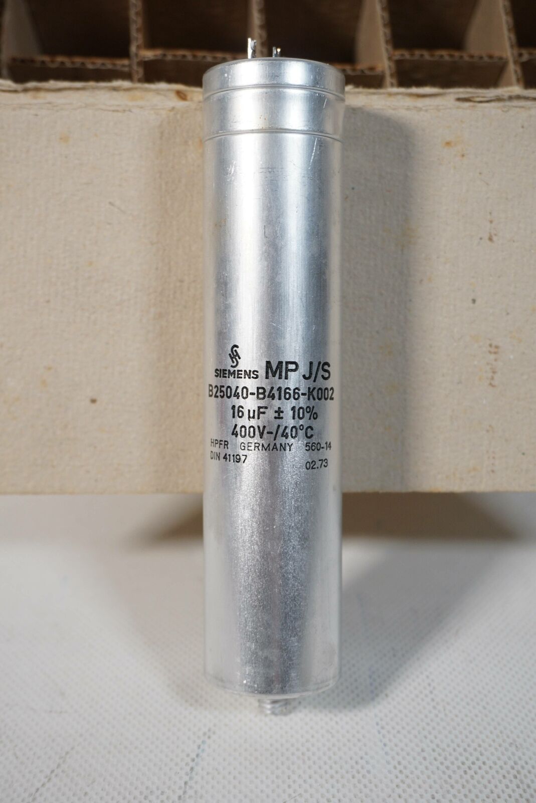 11x Siemens MP J/S B25040-B4166-K002 16 µF  /-10% 400V-/40°C Kondensator NOS