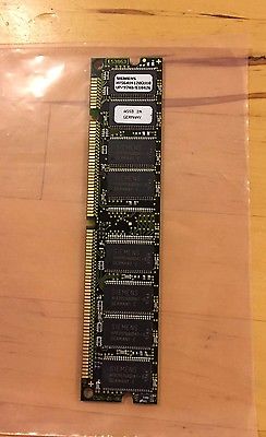 SIEMENS - HYS64V4120GU10 - VP/9748/E18426 - SDRAM MEMORY MODULE