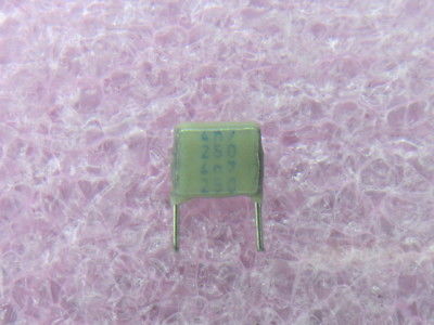 10500 PCS SIEMENS B32570-D3472-K 4700PF 250V 10% CAPACITORS