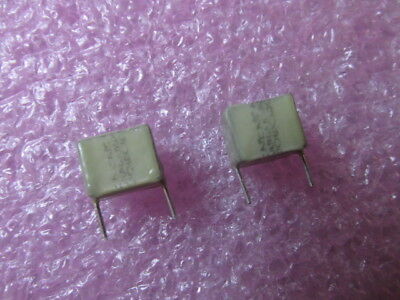 500 PCS SIEMENS B32571-D3394-J .39MF 5% 250V  CAPACITORS