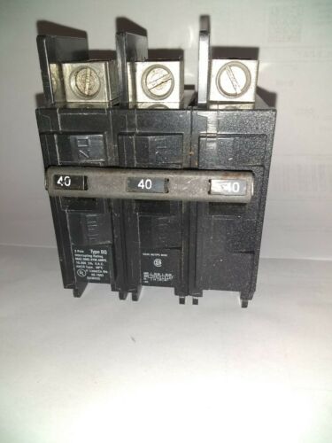  SIEMENS BQ3B040L 3 POLE 40 AMP 240V TYPE BQ BOLT ON CIRCUIT BREAKER W/LUGS 