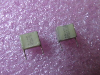 500 PCS SIEMENS B32571-D3394-J .39MF 5% 250V  CAPACITORS