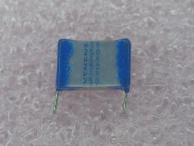 1215 PCS SIEMENS B32512-D3684-K .68UF 10% 250V  CAPACITORS