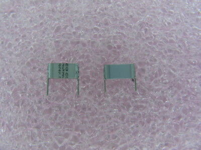 5000 PCS SIEMENS B32561-D3333-J .033MF 5% 250V  CAPACITORS