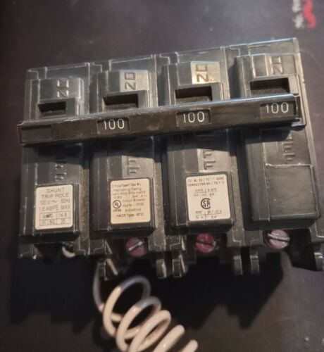 SIEMENS B31000S01 3 POLE 100A SHUNT TRIP TYPE BL BOLT ON CIRCUIT BREAKER