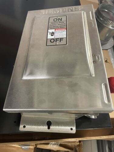 Siemens HNF261S 30-Amp 3 Pole 600V Heavy Duty Safety Switche