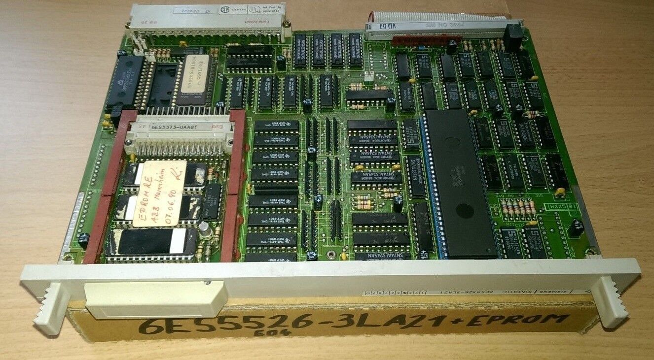Siemens Simatic 6ES5526-3LA21 E-Stand:04   EPROM RAM 6ES5373-0AA81 128 KB MEMORY
