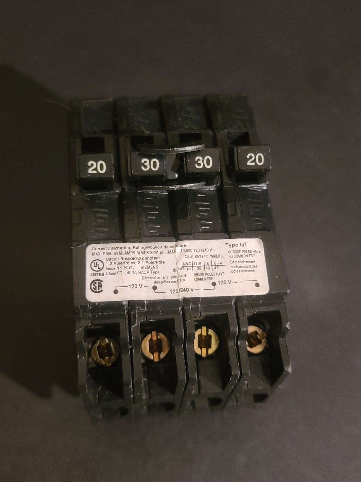 NEW Siemens Q22030CT 30-Amp Double Pole Two 20-Amp Single Pole Circuit Breaker
