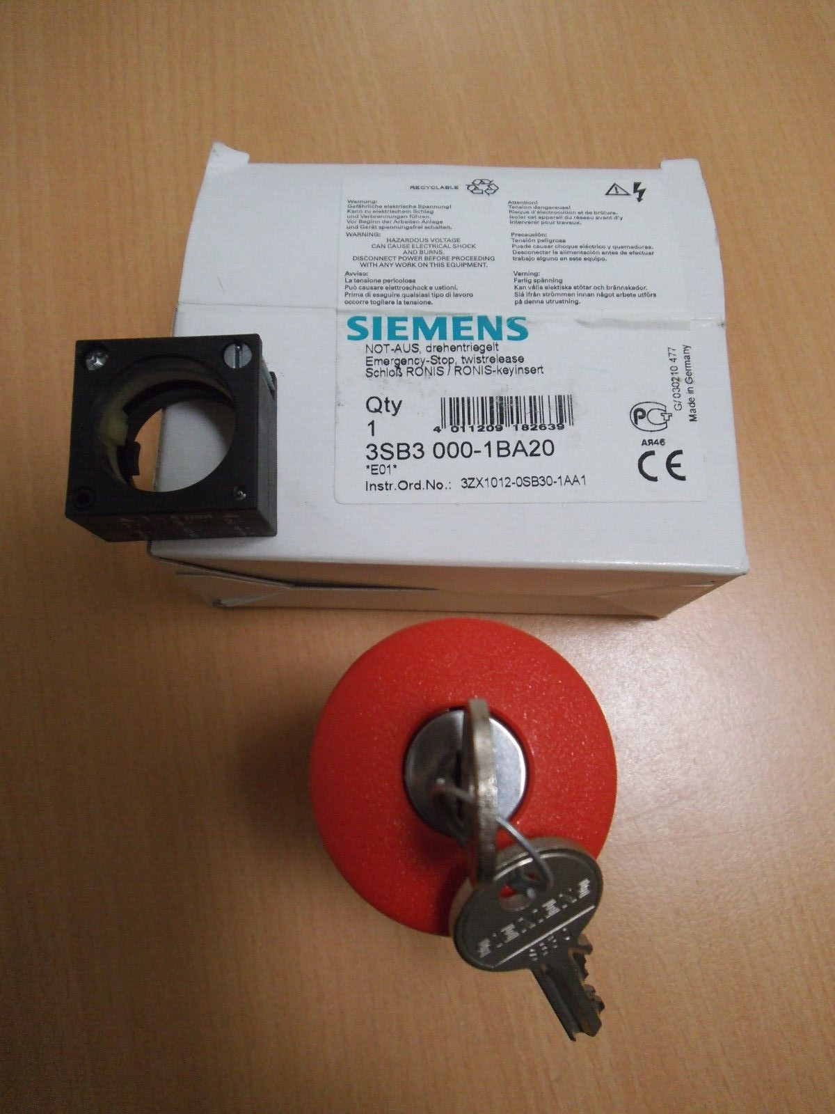 38 emergency stop switch button mushroom push button, key, Siemens 3SB3 000-1BA20