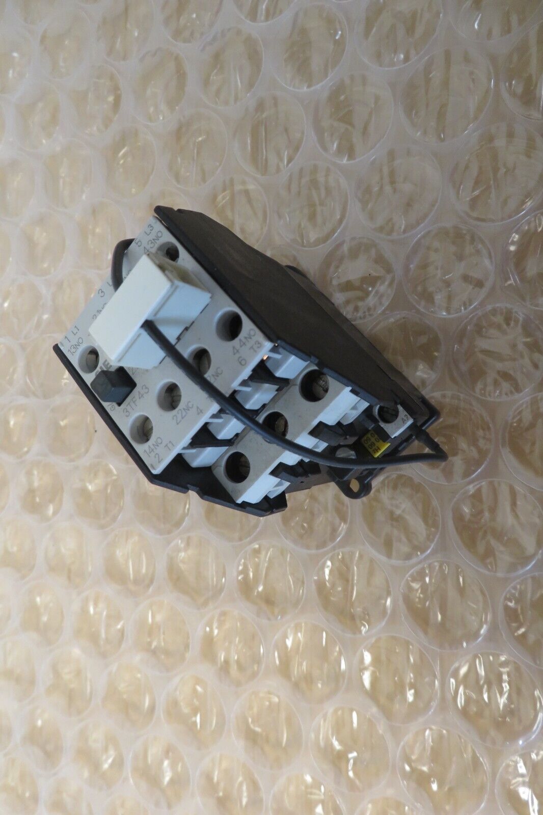 Siemens 3TF4322-0A 30A Contactor with 3TX7402-3T Coil 110/120VA (40065)