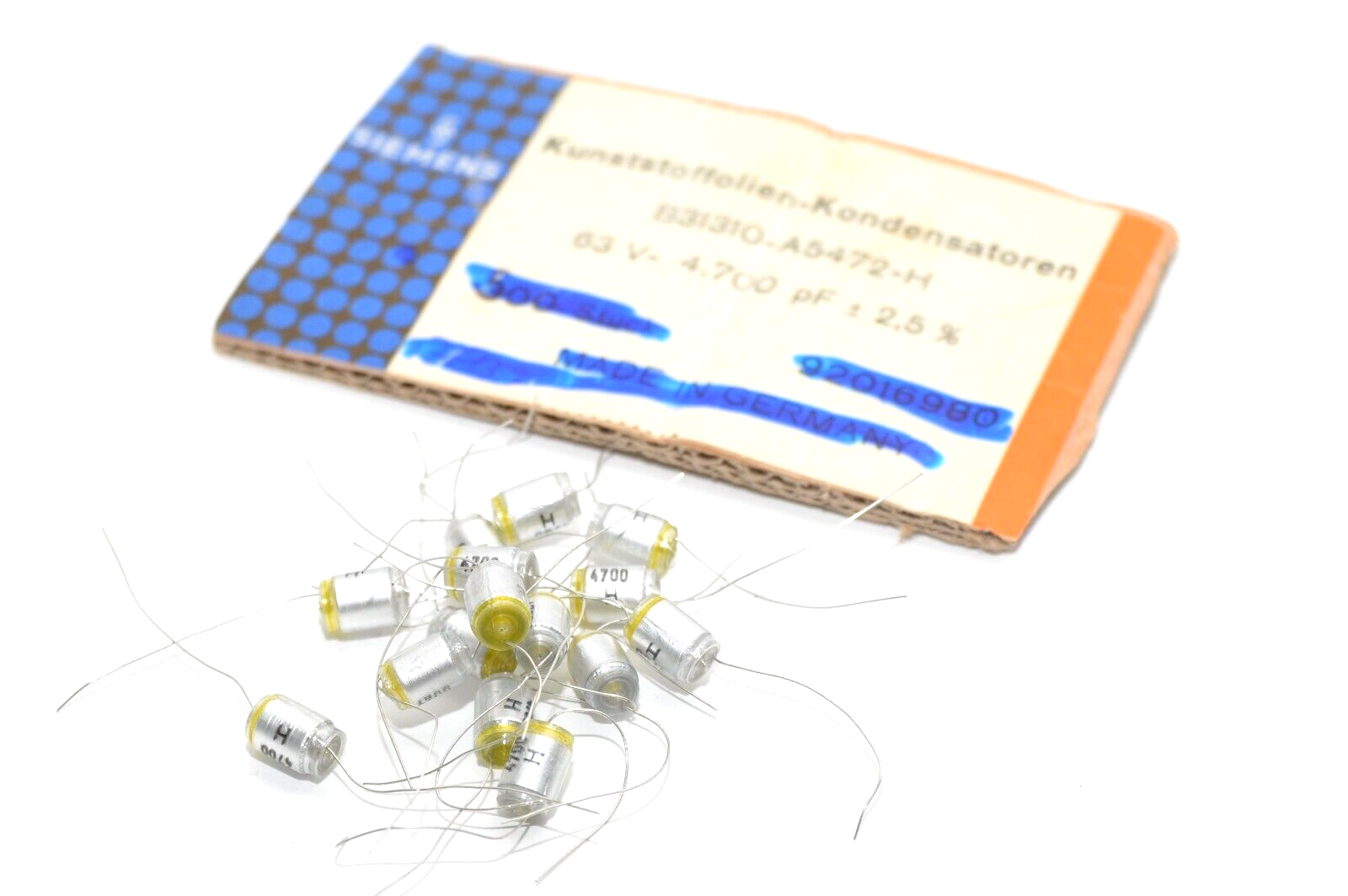 15x Styroflex Kondensator Siemens Typ B31310, 4700 pF / 63 V / 2.5 %, Capacitor