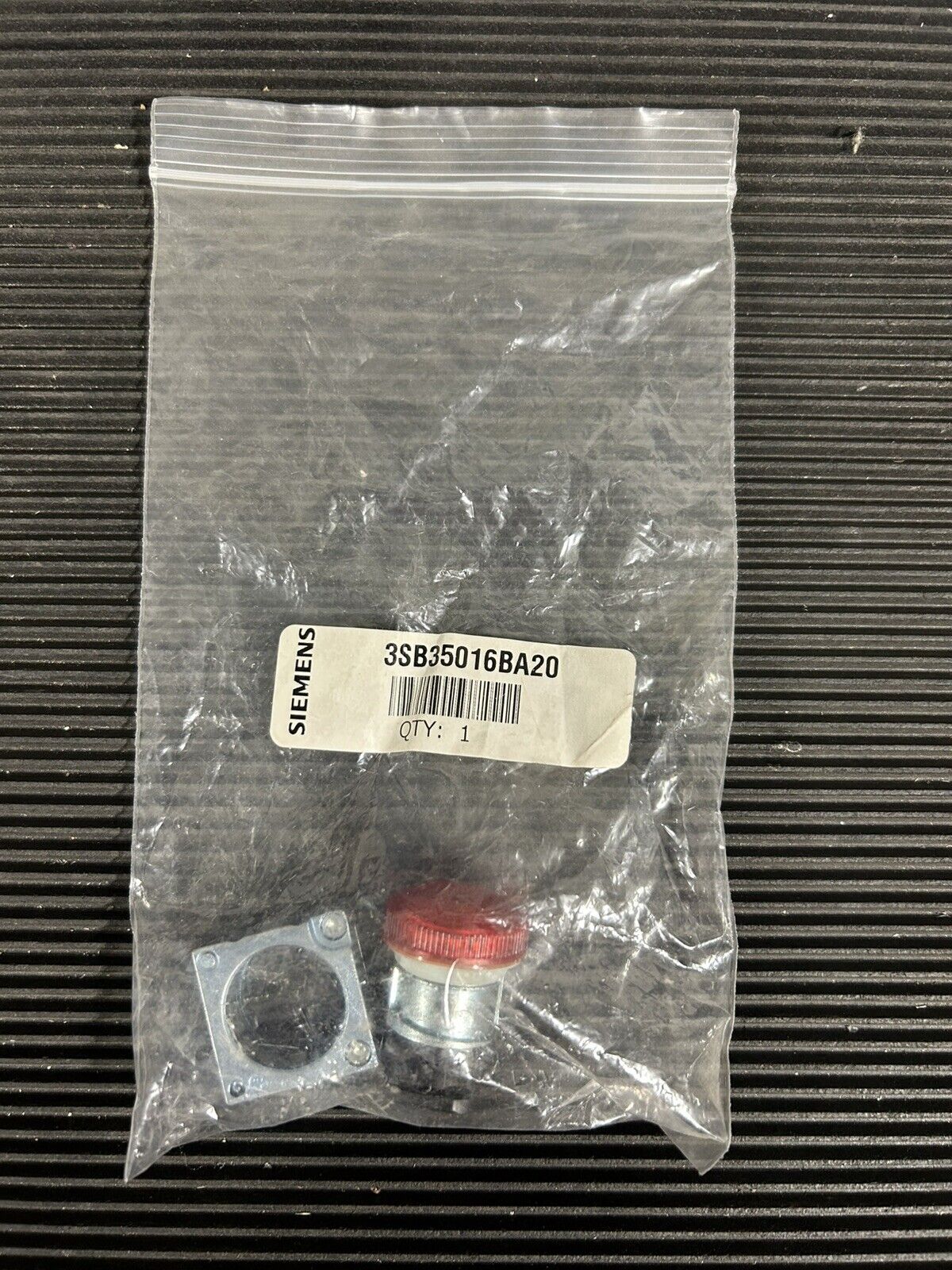 Siemens 3SB35016BA20 Red Indicator Pilot Light *QTY 3*