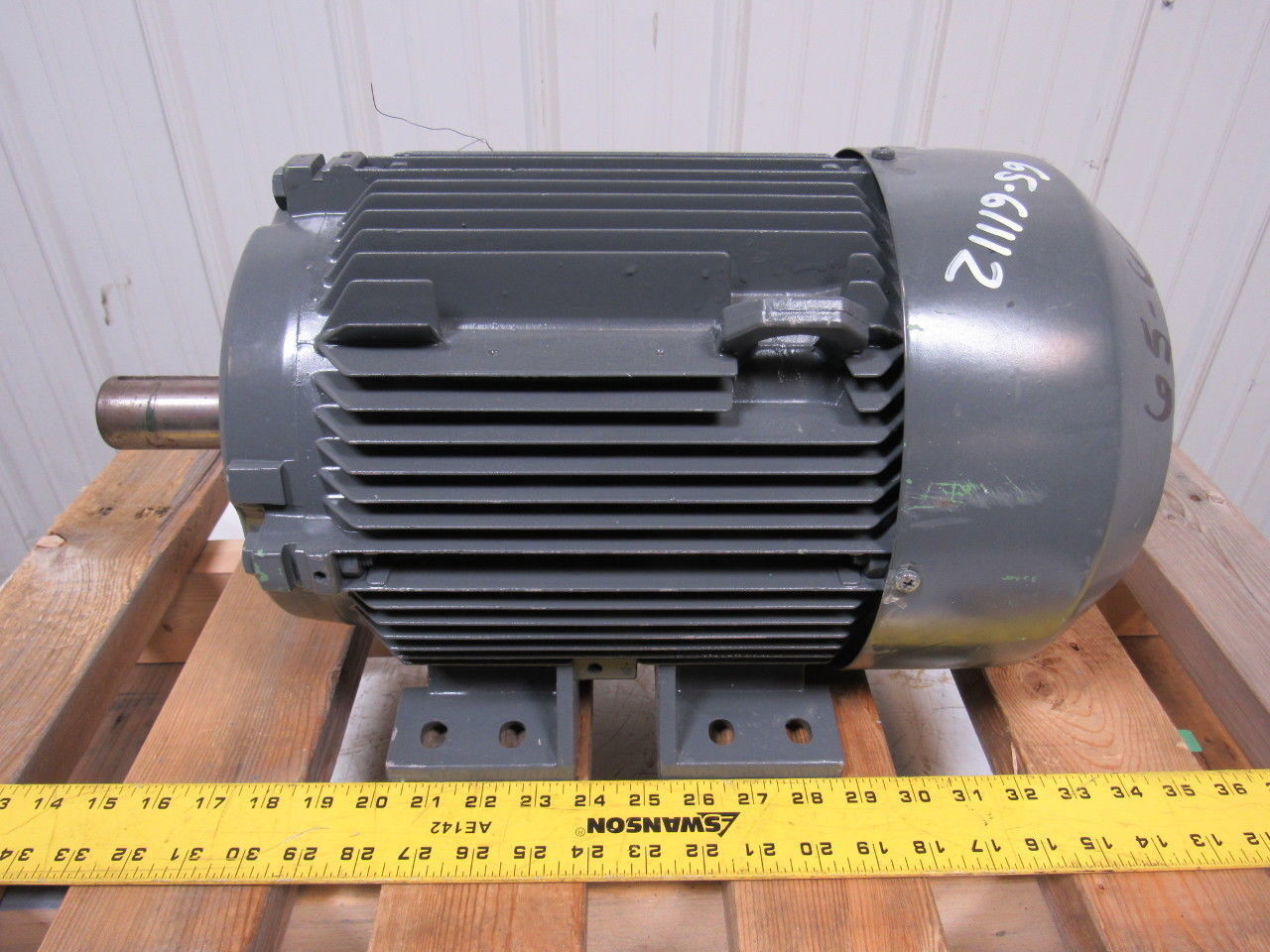 Siemens 1LA5133-6AA Electric Motor 3PH 4.6KW 440V 6.16HP 1145RPM