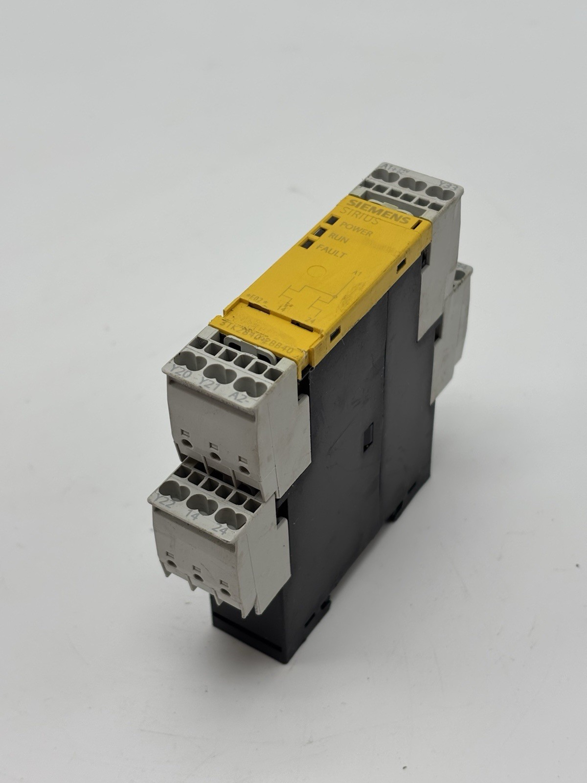 Siemens Sirius 3TK2840-2BB40 Safety Relay 3TK2 840-2BB40