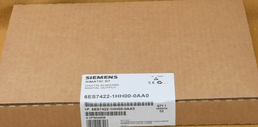 New Siemens 6ES7 422-1HH00-0AA0 / 6ES7 422-1HH00-0AA0 Digital Output Module
