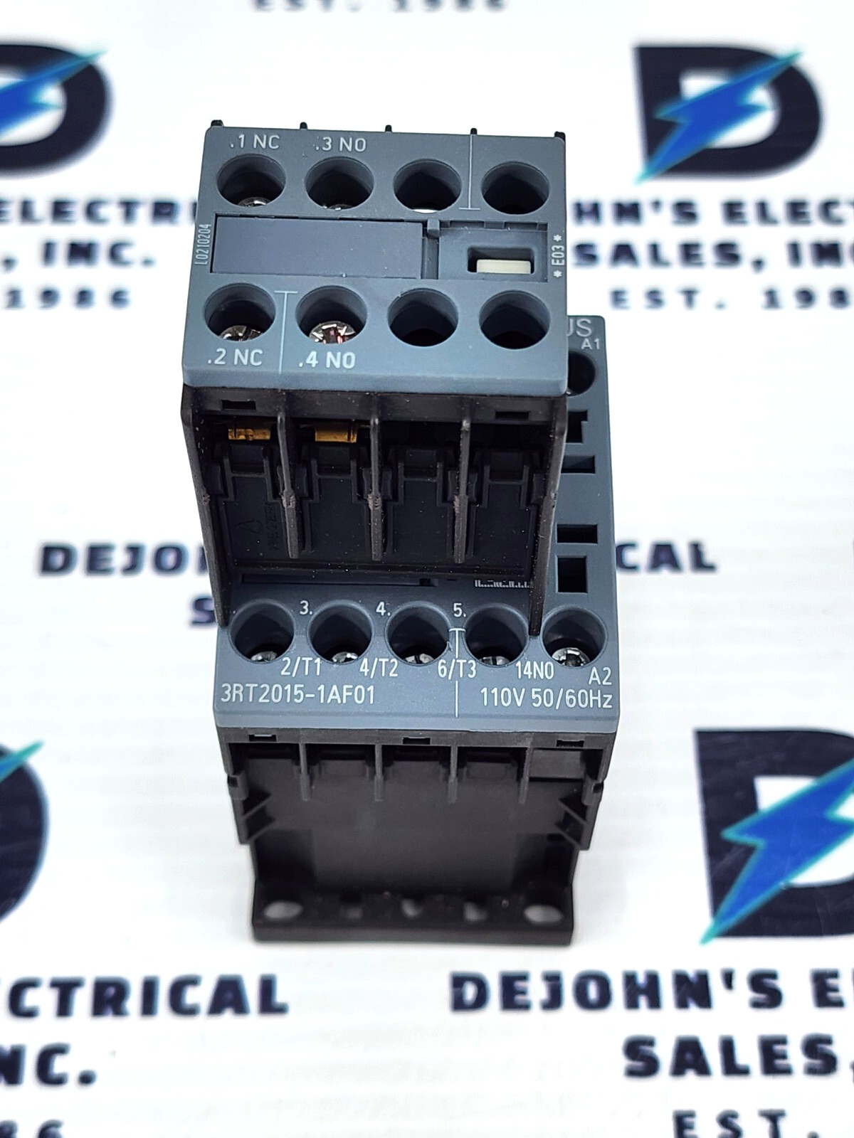 SIEMENS 3RT2015-1AF01 110V COIL 3 PHASE 600V 20 AMPS CONTACTOR  AUXILIARY SWITCH