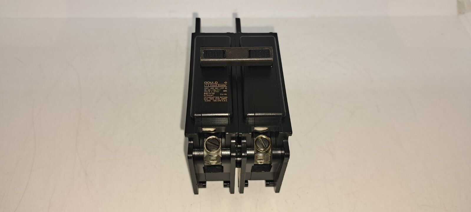 Siemens ITE Gould BQ2-B100 2 Pole 100 Amp 240V Circuit Breaker Type BQ w/Lugs