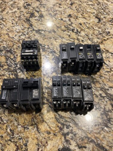 Eaton Square D Cutler Hammer Siemens. Mixed Lot Twin Double 12 Total Breakers