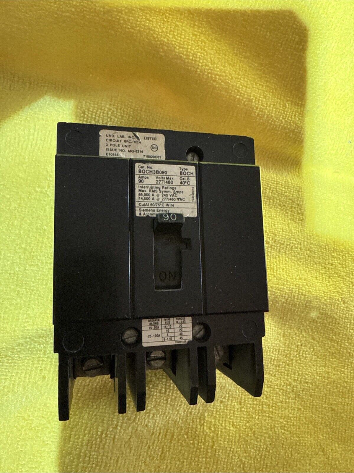 BQCH3B090 - SIEMENS 90A AMP 3P POLE 14kA@277/480V BOLT ON CIRCUIT BREAKER