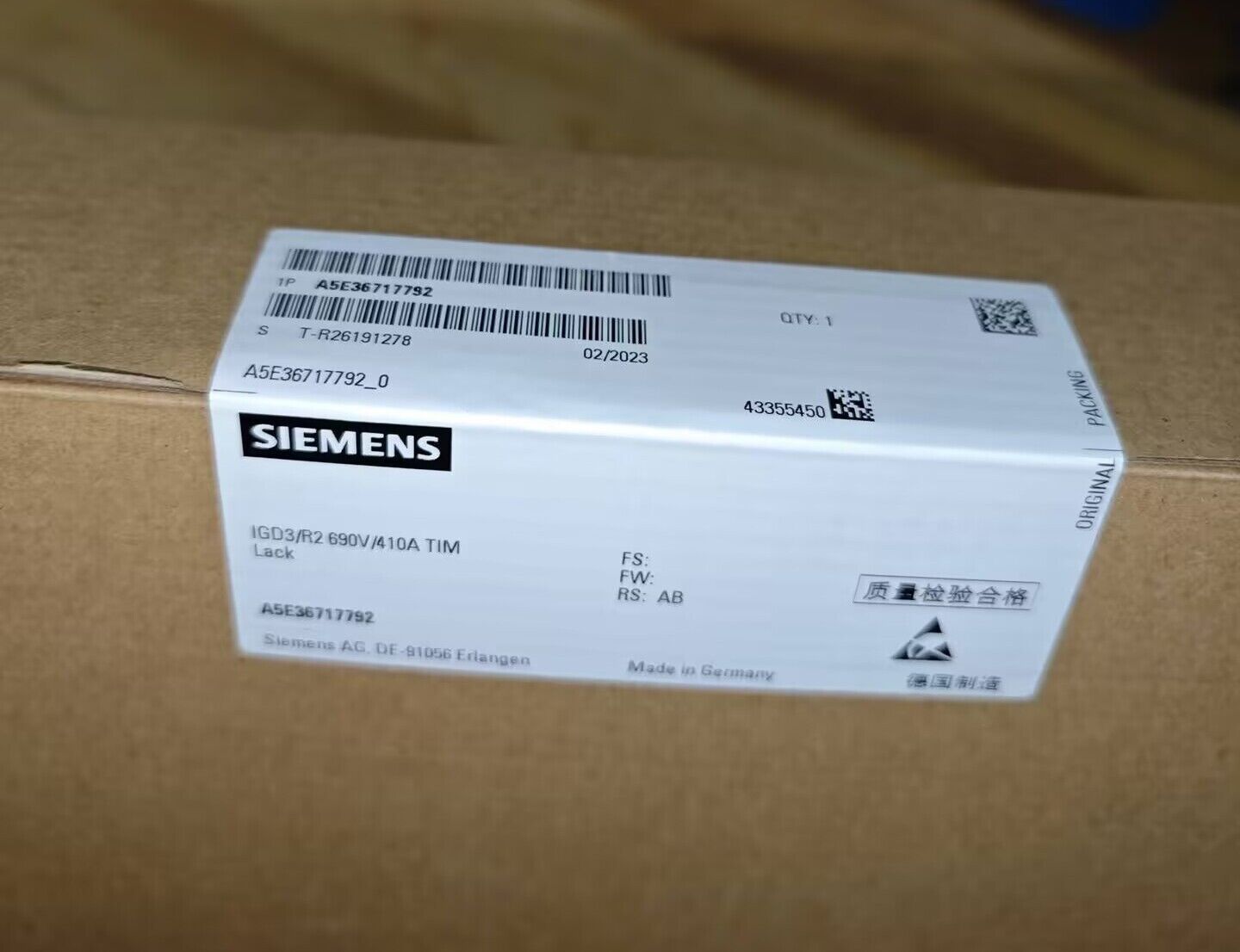 1PCS   SIEMENS   A5E36717792  IGD3/R2 690V/410A TIM NEW IN BOX  DHL/FEDEX/UPS