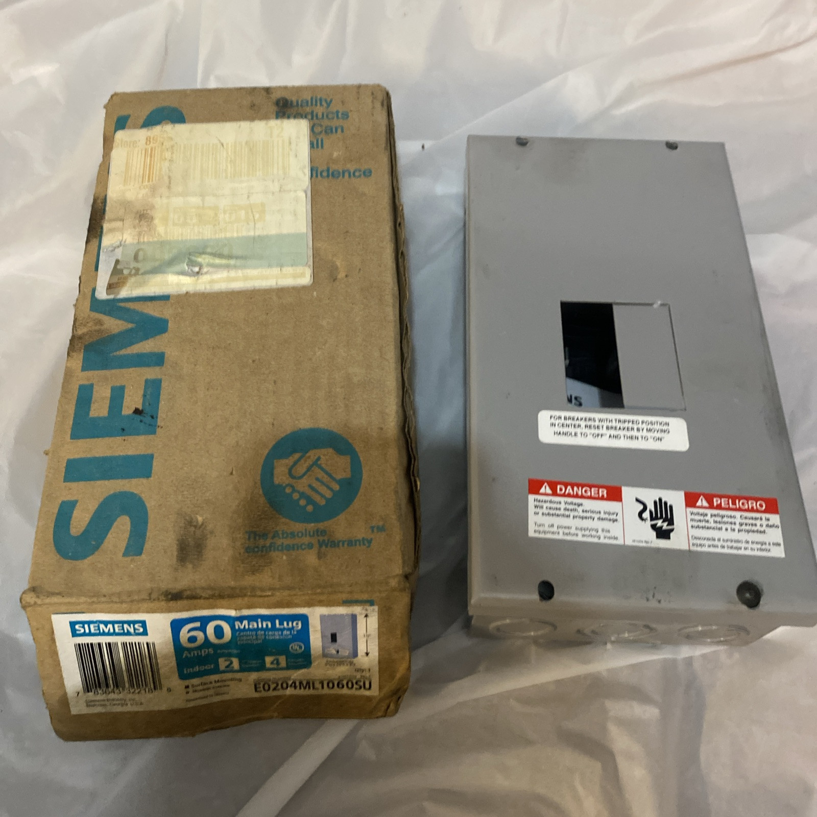 Siemens E0204ML1060SU Indoor Main Lug Load Center, 60 Amp