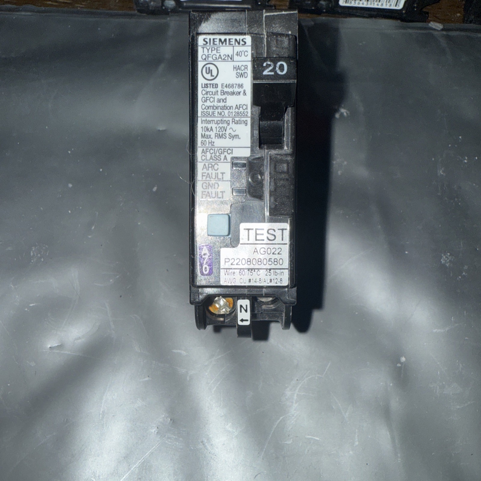 Siemens Q120DFNP Dual Function Circuit Breaker