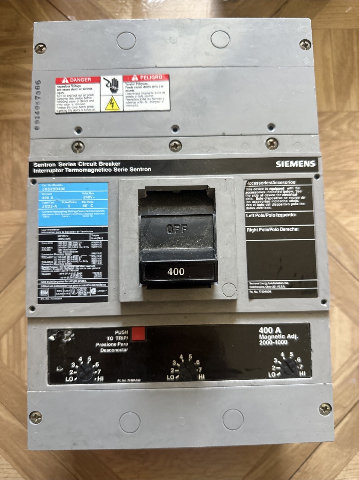Siemens ITE JXD23B400 3 Pole 3-Phase 400 Amp 240 VAC Circuit Breaker