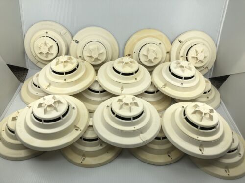 18  Siemens FP-11 Fire Alarm Heads with Bases Type F - W/O BLACK FILTER