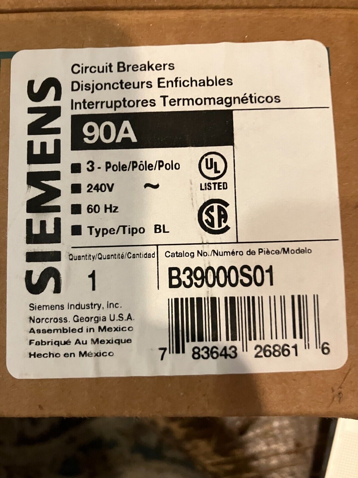 Siemens B39000S01 3 Pole Circuit Breaker shunt trip brand new breaker in box