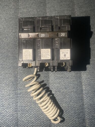 Siemens B220H00S01  2 Pole 20Amp 120/240V Circuit Breaker With Shunt Trip