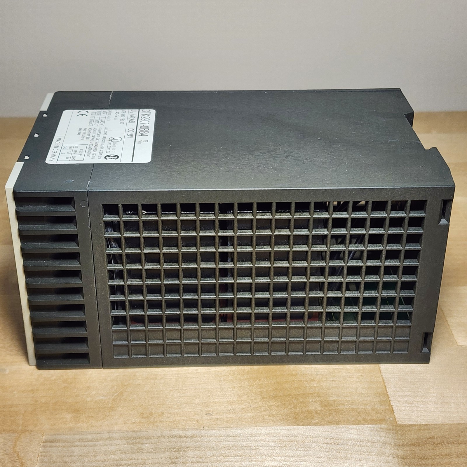 Siemens 3TK2907-0BB4 Safety Relay DC 24V
